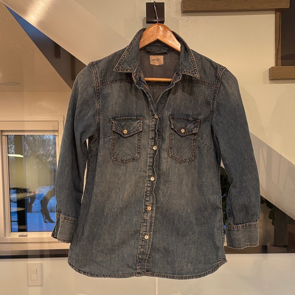 Wilfred by Aritzia Blue Denim Shirt